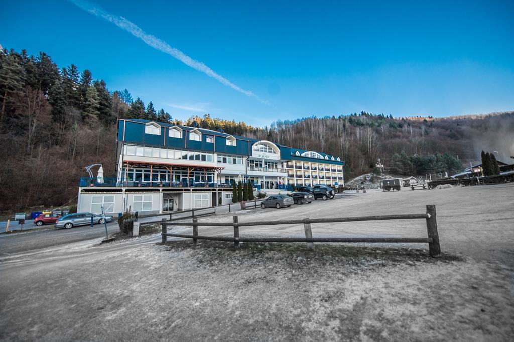 Hotel Plejsy Krompachy Exterior foto